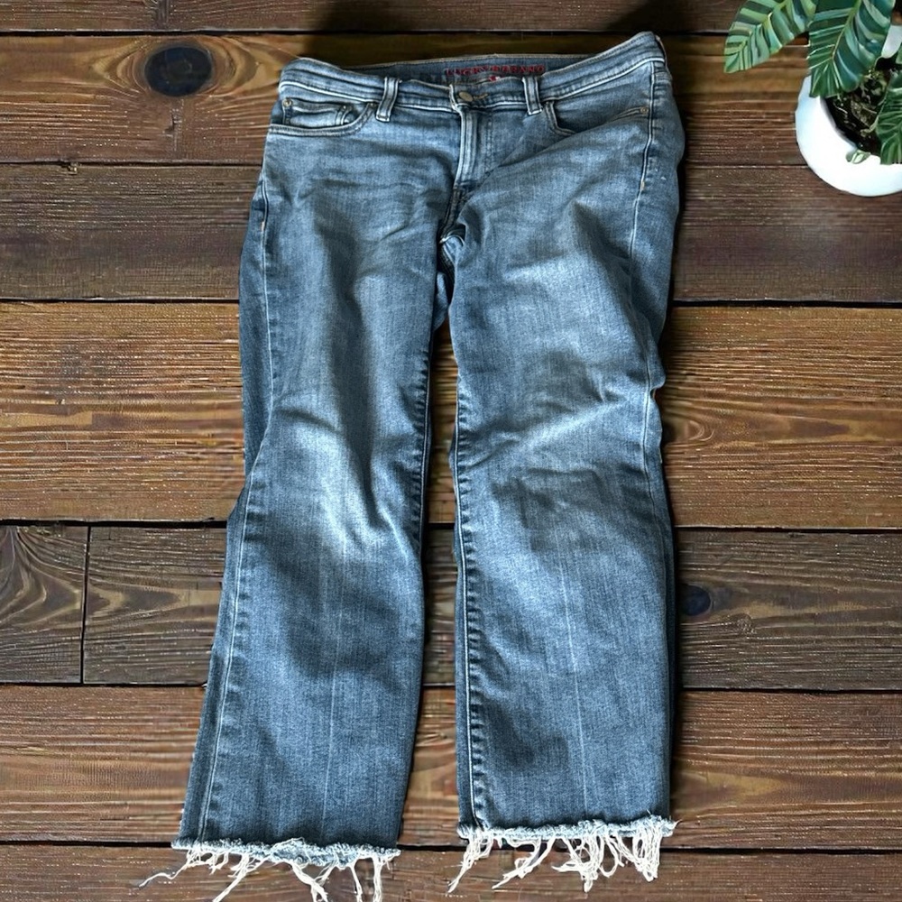 Lucky Stylish Women's Jeans w Raw Hem Size 6